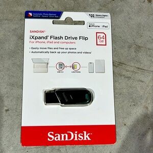 NWT flash drive